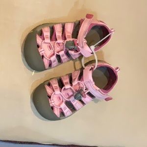 Kids size 12 Keen sandals.